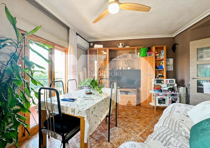 Foto d80800bf-a808-4ada-8897-f4d3de786705. Piso  en venta en calle del aligustre, Valdeacederas, tetuán, en Madrid
