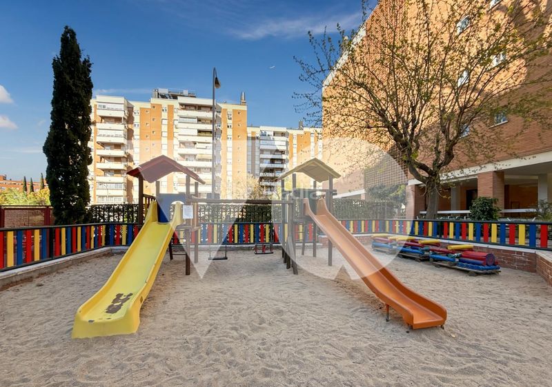Foto 1693a359-4745-4897-b8c7-b5829b0b5523. Pis amb calefacció aparcament a Peñagrande Madrid