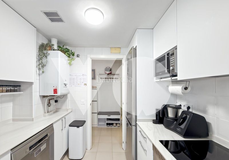 Foto 4d77cf1e-c110-4ec9-8abd-10c8fb3e4e7c. Pis amb aparcament a Tres Olivos-Valverde Madrid