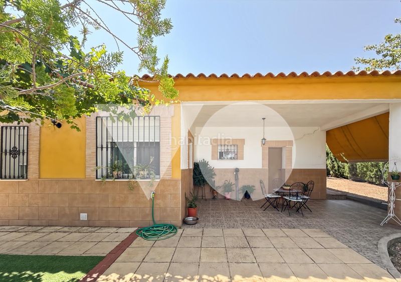 Foto 1fe0f689-d982-4aed-b37f-6980aeb02a91. Casa amb piscina a Almodóvar del Campo