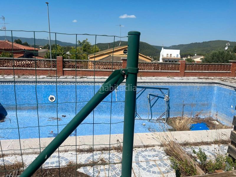 Foto d6e63f78-c458-445f-abf7-cbf18a3dff80. Casa  en venta a medio acabar en Fonollosa