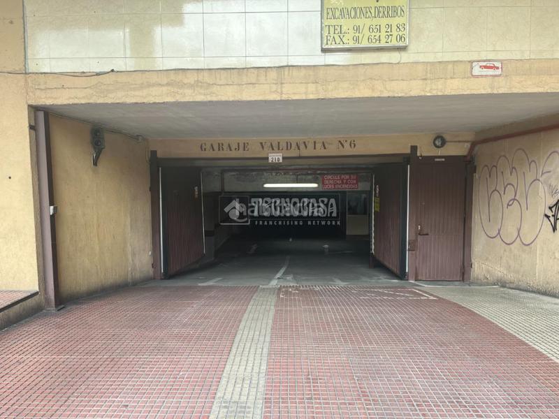 Foto 480cfcd6-99d4-40cc-b9aa-0188ce2ac5e1. Parking coche boxplaza de garaje en venta en Centro Alcobendas