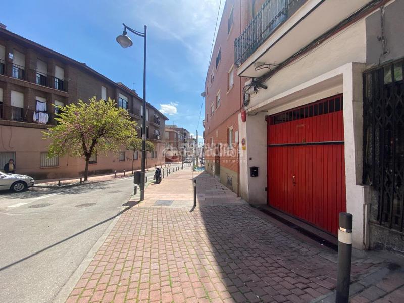 Foto dee8006a-90b5-46c4-82a2-4ab7d170eab2. Location parking voiture dans Centro Alcobendas