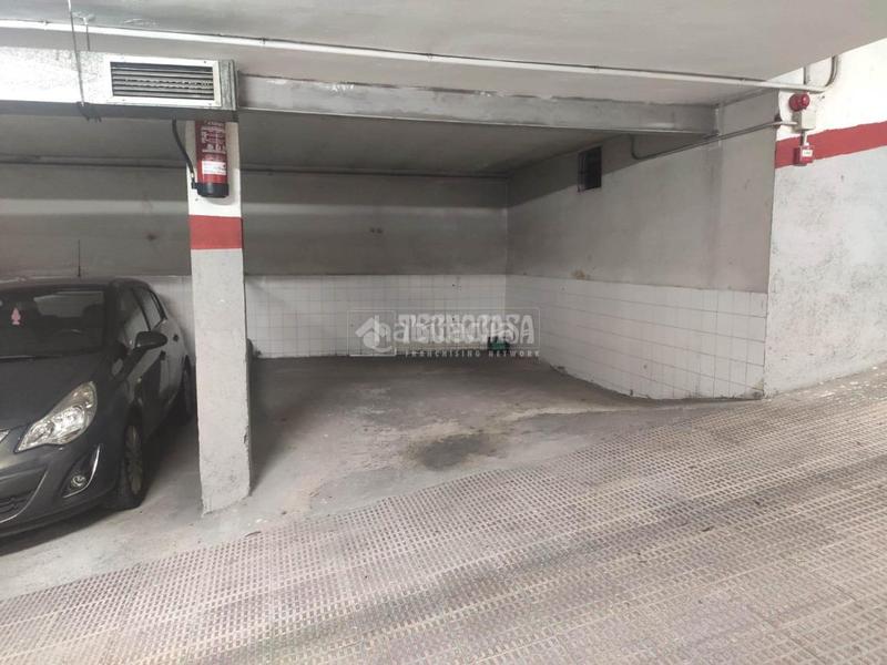Foto 7b28a669-f4f5-41d6-b9fd-07515b9215d4. Miete autoparkplatz in Centro Alcobendas