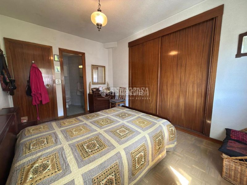 Foto 261b7cff-ba2a-4467-a0d3-effad0af9ddb. Pis amb calefacció aparcament a Centro Alcobendas