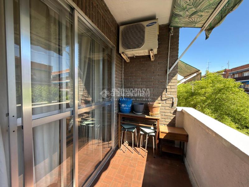 Foto a7d2edf2-54d3-4314-b407-da06951190bf. Pis amb calefacció aparcament a Centro Alcobendas