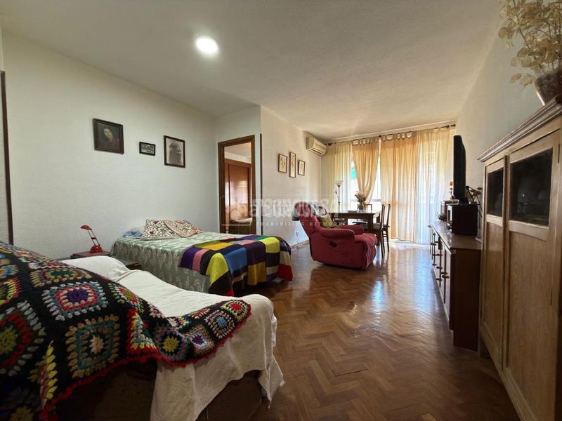 Foto dbbd2578-e111-4753-8e18-e2e1de4150f7. Pis amb calefacció aparcament a Centro Alcobendas