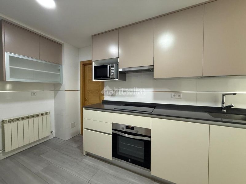 Foto 4c28d736-faa7-42be-88e7-e564dac4cbde. Flat with heating in Centro Alcobendas