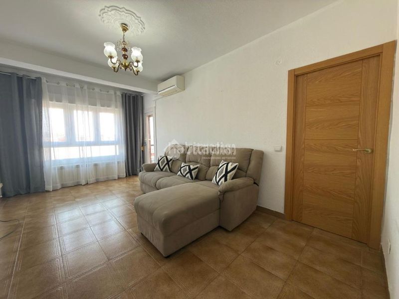 Foto cad59e98-215a-49fe-945b-fcdfda65e2dc. Flat with heating in Centro Alcobendas