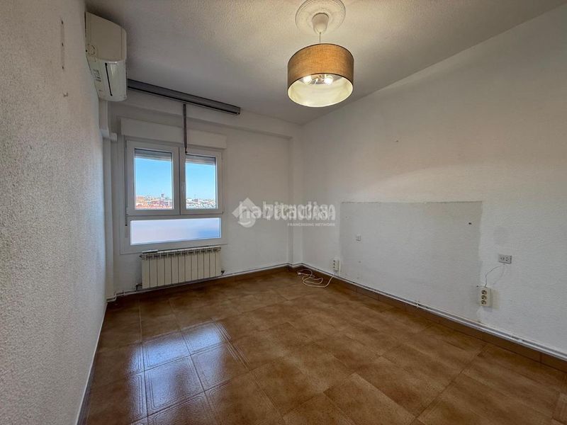 Foto d07dd8de-1967-4ac8-8b8c-5113e97dff3c. Flat with heating in Centro Alcobendas