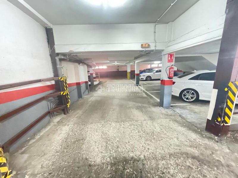 Foto 3a9c46c2-f231-40b6-a288-0aae48557641. Aparcament cotxe a Centro Alcobendas