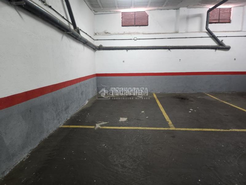 Foto d3e28d3e-2458-459b-9098-f12f6dd399eb. Parking voiture dans Centro Alcobendas