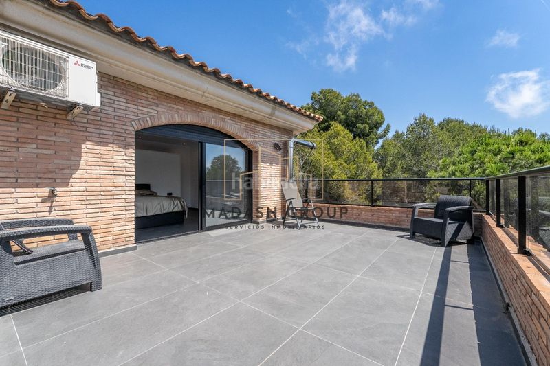 Foto 0bec07b0-b224-44a1-ad81-b922bab2a36a. Xalet amb calefacció piscina a Ciutat jardí Bonanova Calafell