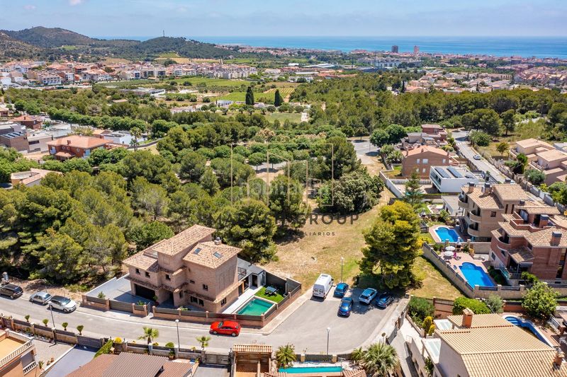 Foto 32876912-bf95-4f59-90c6-d23c4da16634. Xalet amb calefacció piscina a Ciutat jardí Bonanova Calafell