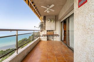 Appartement  Tortosa. Piso frente al mar, en calle tortosa salou.