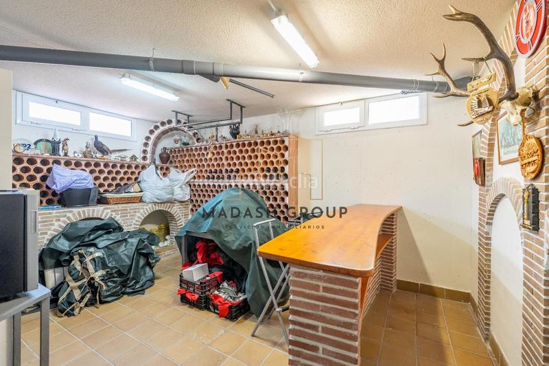 Foto 1a44c78e-f93d-4ce2-a47a-3fd23c140410. Chalet  de lujo con piscina y amplios espacios en Almoster