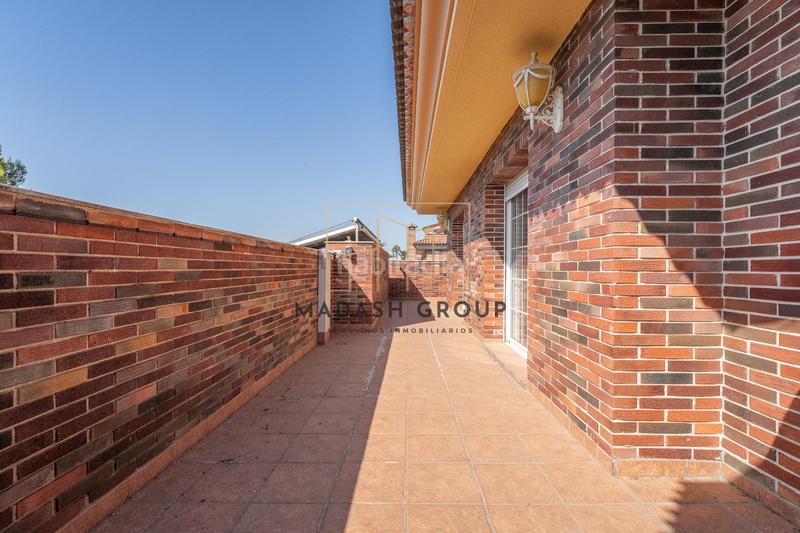 Foto 982a051a-2e68-4733-ba73-52879b66a103. Chalet with heating parking pool in Almoster