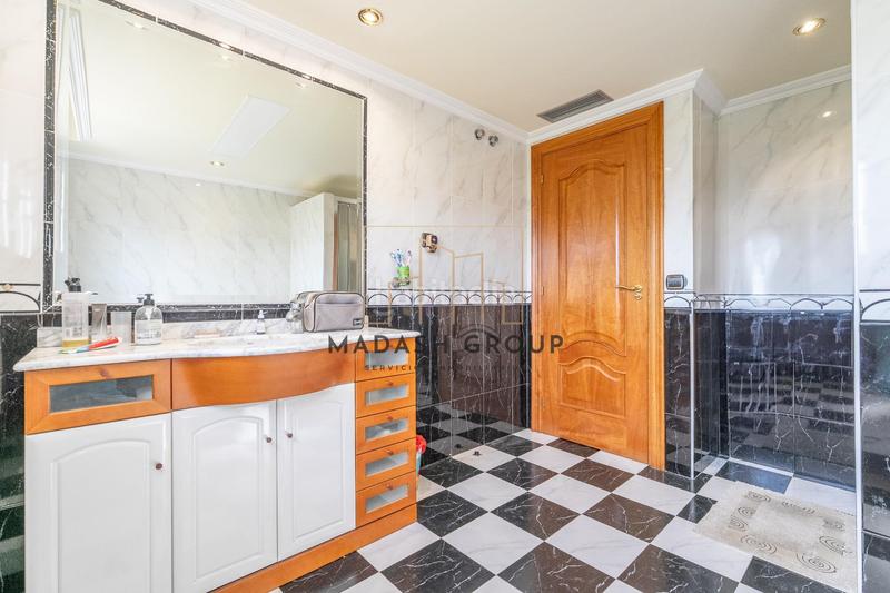 Foto ca6c2c9e-b2cd-4411-a4cd-6ae8d55198ac. Chalet  de lujo con piscina y amplios espacios en Almoster