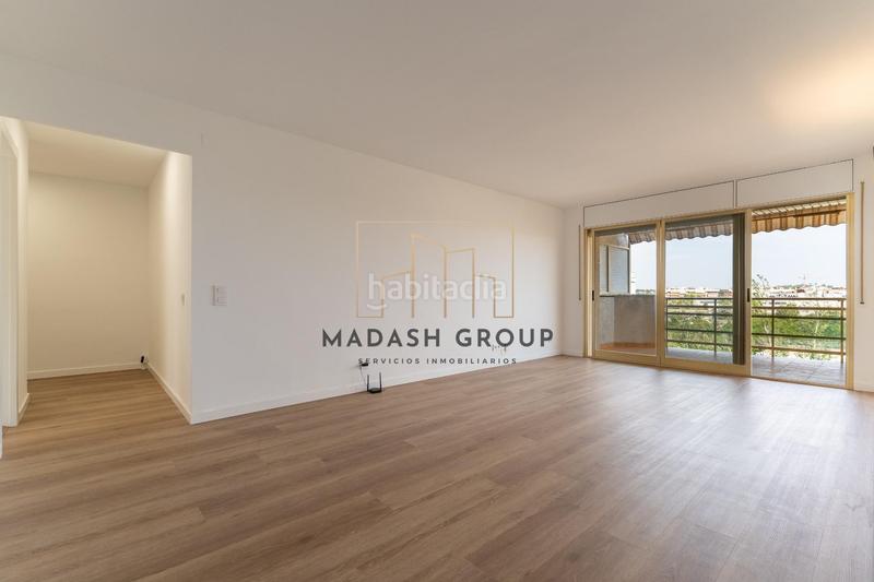 Foto 2e3d1dd6-37e3-46b0-8997-8ecbd172c80d. Piso  3 habitaciones en calle barcelona, piscina comunitaria. en Salou