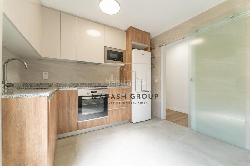 Foto 518d91d9-b429-4eef-9ef6-2d481cc22f6b. Piso  3 habitaciones en calle barcelona, piscina comunitaria. en Salou