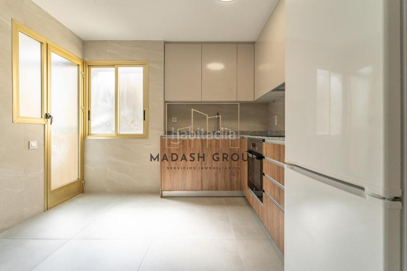 Foto 645ce51f-eaed-4ab4-ad41-c14cafe8fea9. Piso  3 habitaciones en calle barcelona, piscina comunitaria. en Salou