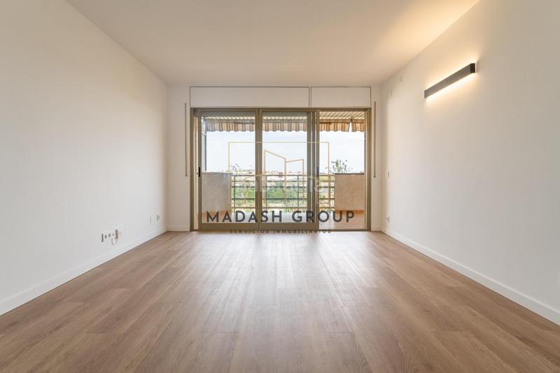 Foto b91e5455-94c6-4de5-866b-6d3e82eb1406. Piso  3 habitaciones en calle barcelona, piscina comunitaria. en Salou