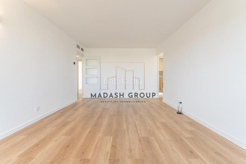 Foto efe944d4-ad1c-421b-b2f0-9ef53dc05e2b. Piso  3 habitaciones en calle barcelona, piscina comunitaria. en Salou