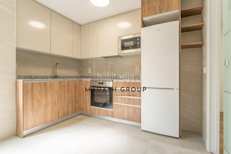 Foto f6266108-7a94-4be7-b9d0-0893a98254ba. Piso  3 habitaciones en calle barcelona, piscina comunitaria. en Salou