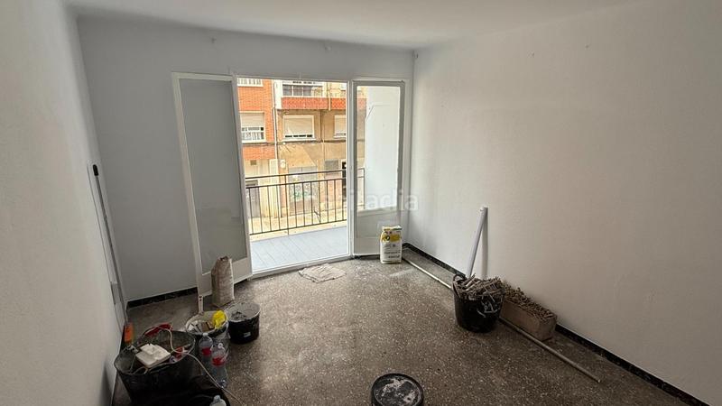Foto 52cd2df2-d0ff-4058-ac19-494efe433f2b. Piso  en venta en calle escultor roca mora en Reus