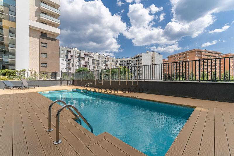 Foto beb7fa32-be7b-4514-9faa-be452693f9f4. Pis amb calefacció aparcament piscina a Nou Eixample Sud Tarragona