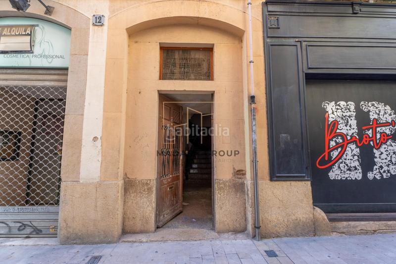 Foto 0e8f96bf-bed3-49d2-bbfc-e0bda40d5d17. Edificio  a reformar centro en Centre Reus