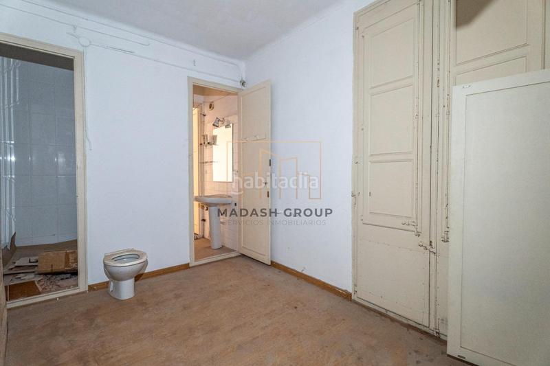 Foto 275b8479-328f-43bf-9e34-75130e282194. Edificio  a reformar centro en Centre Reus