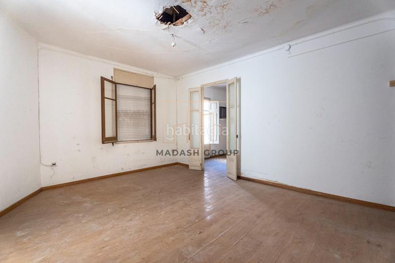 Foto 90bfe8dc-c673-41d1-8af9-c0e0a0cd8a55. Edificio  a reformar centro en Centre Reus