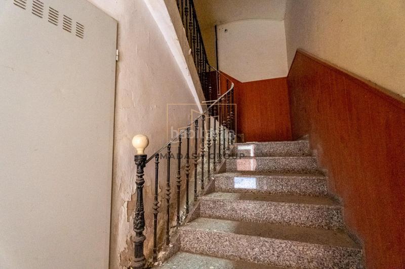 Foto df73bfce-61b1-4074-9cfd-2c21f7c24806. Edificio  a reformar centro en Centre Reus