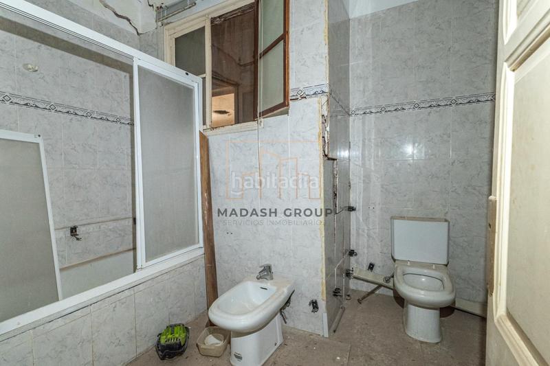 Foto e853449b-ef96-449b-8fd5-2285a5ff6bf8. Edificio  a reformar centro en Centre Reus