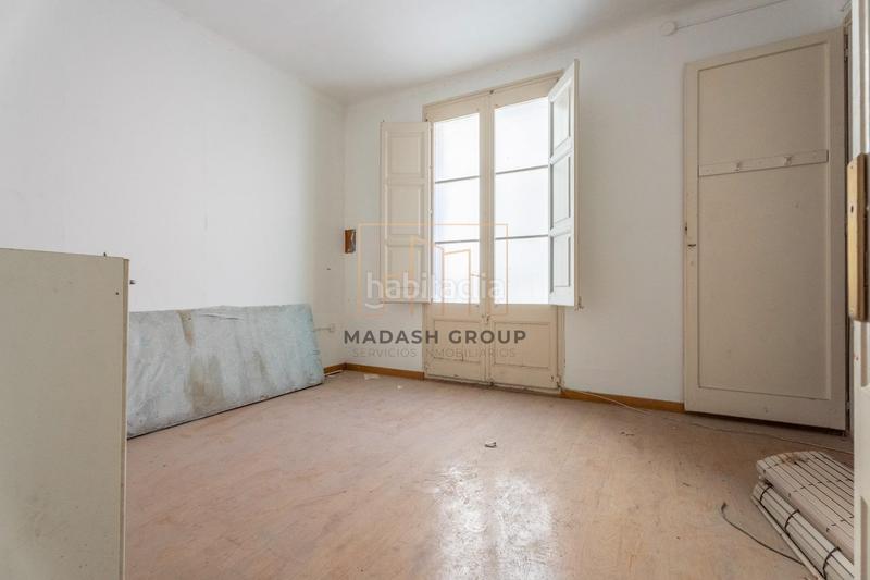 Foto fd0ffb3b-c8e0-4474-b5a0-1399251ae93e. Edificio  a reformar centro en Centre Reus