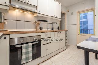 Pis  Carrer abat llort. Piso de tres habitaciones, abat llort valls.