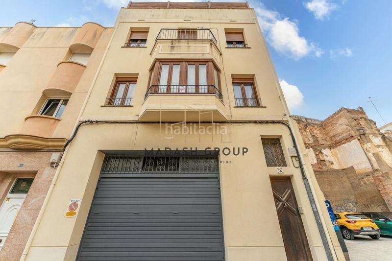 Foto 0cb2f03f-9bd5-4422-95a8-131fbf1b9029. Casa con parcheggio in Centre Reus