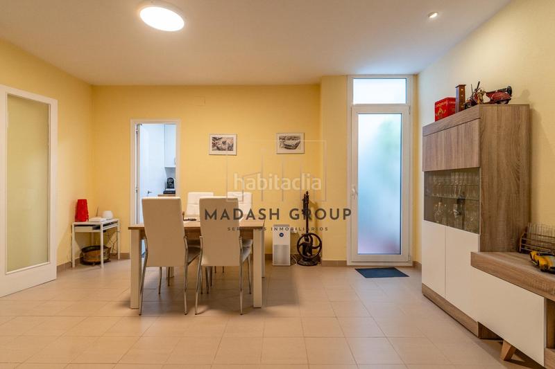 Foto 975b8a96-729a-459e-873b-f38e2844731d. Casa con parcheggio in Centre Reus