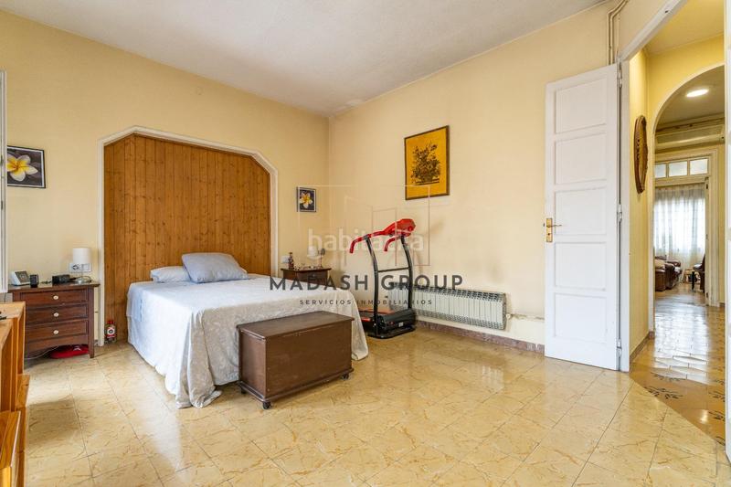 Foto f590b42a-b99c-47a8-addf-fdf7ea3ffd9a. Casa con parcheggio in Centre Reus