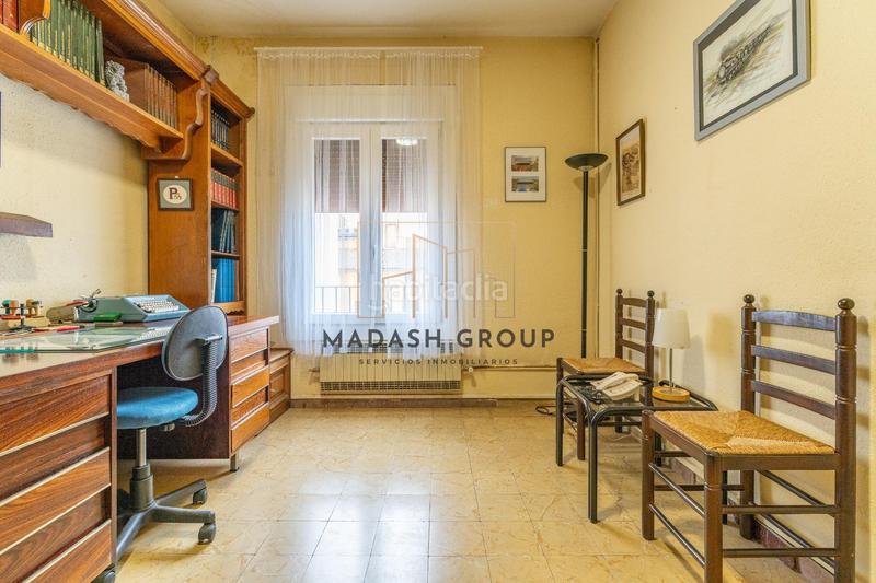 Foto fdc69aa2-25b7-4e3b-a1b9-aba0060aa3ad. Casa con parcheggio in Centre Reus