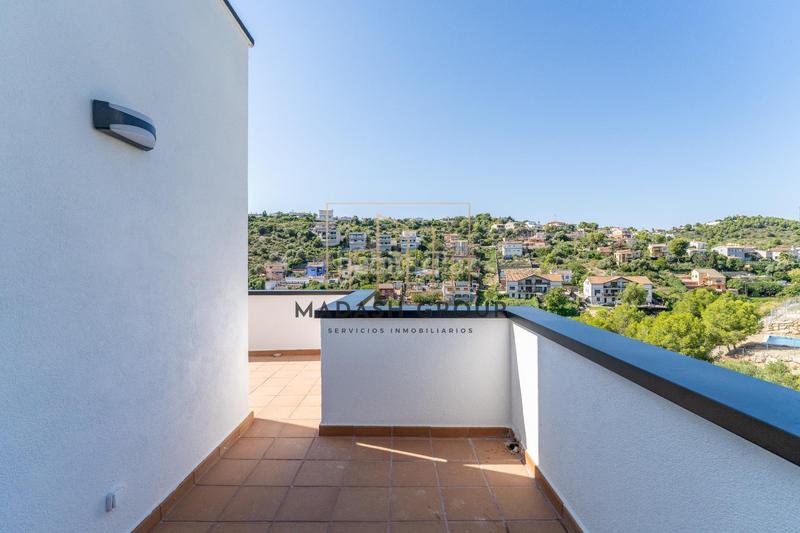 Foto 230ad7b4-d622-403b-ad3c-820c2fe10146. Xalet amb calefacció aparcament piscina a Segur de Calafell nucli urbà Segur de Calafell