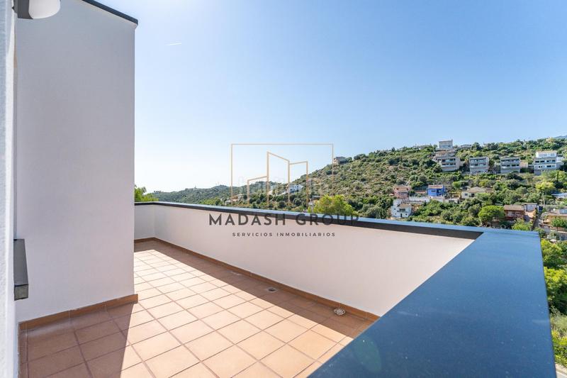 Foto 6eaf2848-2afa-4ae7-9603-3ac4b701805f. Xalet amb calefacció aparcament piscina a Segur de Calafell nucli urbà Segur de Calafell