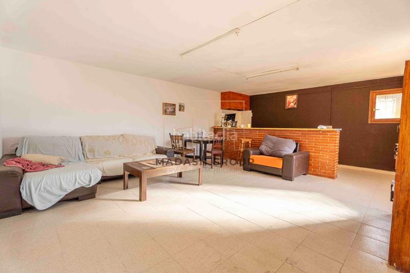 Foto 0755bd4e-b413-4116-be3d-32ae5b5de00a. Mas avec parking dans Bonastre