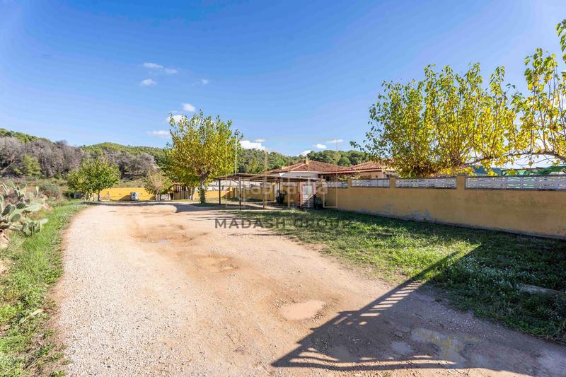 Foto 5cf5499f-569d-4bcd-906c-c7b8a8c6a355. Mas avec parking dans Bonastre