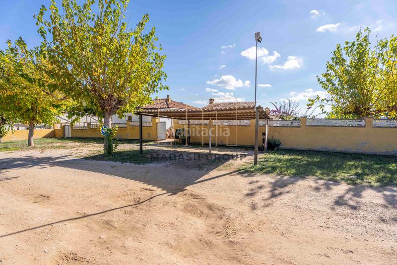 Foto 923ca544-5662-4435-8c3c-072a3f3e9d44. Mas avec parking dans Bonastre