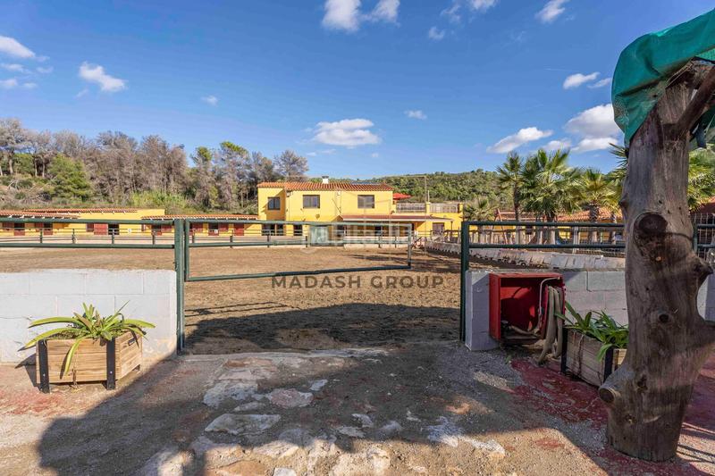 Foto b497957d-b61c-4bf4-928a-94adf02e4a18. Mas avec parking dans Bonastre