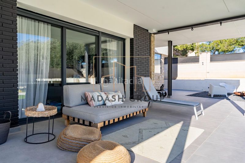 Foto 0156ceac-58a9-4592-83f3-d1da1f7eb653. Xalet amb aparcament piscina a Centre Vendrell (El)