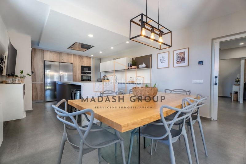 Foto 2329833c-ecd6-421b-aa6e-b1ff4ab22ed1. Xalet amb aparcament piscina a Centre Vendrell (El)