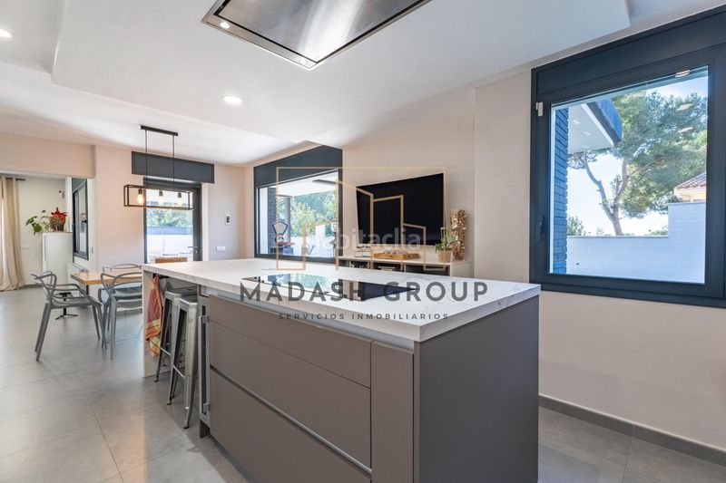 Foto 27b70e7c-7fdb-4f03-b9e1-84f58be35bee. Xalet amb aparcament piscina a Centre Vendrell (El)